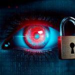 Un ojo pixelado digital, con un mensaje secreto oculto en sus bits, y un candado con una llave que representa la seguridad y el arte de la esteganografía. Que el estilo sea una combinación de ciberseguridad y arte digital.